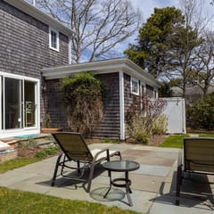 87 Schoolhouse Rd