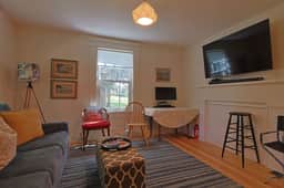 36 Music St - Image 2