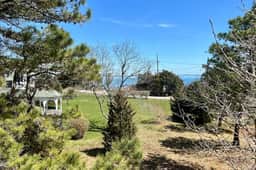 6 Arlington Ave - Image 3
