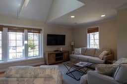87 Schoolhouse Rd - Image 2